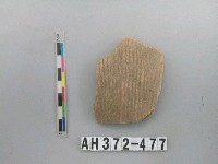 藏品(灰褐色細砂陶片)的圖片